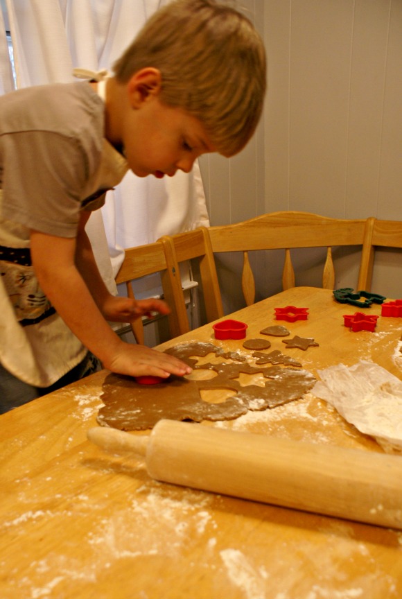 Jan Brett's Gingerbread Friends & Gingerbread Cookie recipe for cooking with kids in the kitchen.